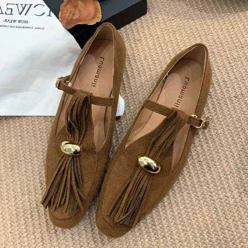 Women Shoes Types - Sepatu Flat Tipe T Suede Palsu
